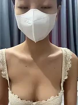 Milla_18xxx from StripChat