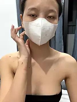 Milla_18xxx from StripChat