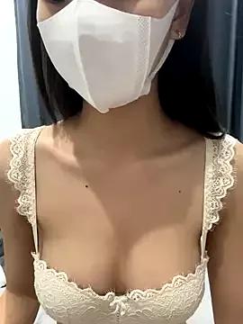 Milla_18xxx from StripChat
