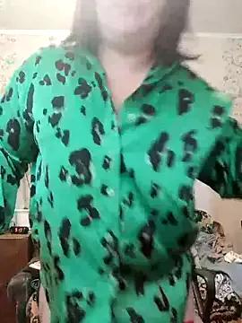 Millanaa_ from StripChat is Freechat