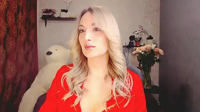 Girls: discover live performances with matured cam models, from teasing to fixations, in a variety of stunning live sex cams.