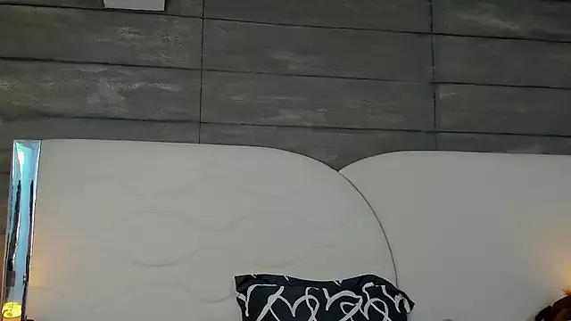 Girls: discover live performances with matured cam models, from teasing to fixations, in a variety of stunning live sex cams.