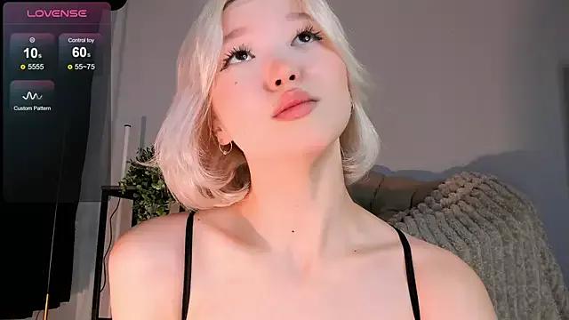 milli_sun_ from StripChat