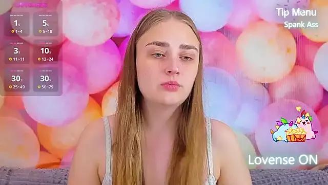 MilliStrii from StripChat
