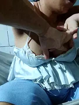 Girls: discover live performances with matured cam models, from teasing to fixations, in a variety of stunning live sex cams.