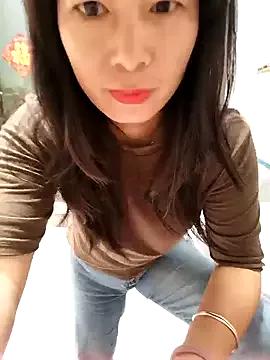 Girls: discover live performances with matured cam models, from teasing to fixations, in a variety of stunning live sex cams.