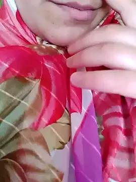 minikkiz from StripChat