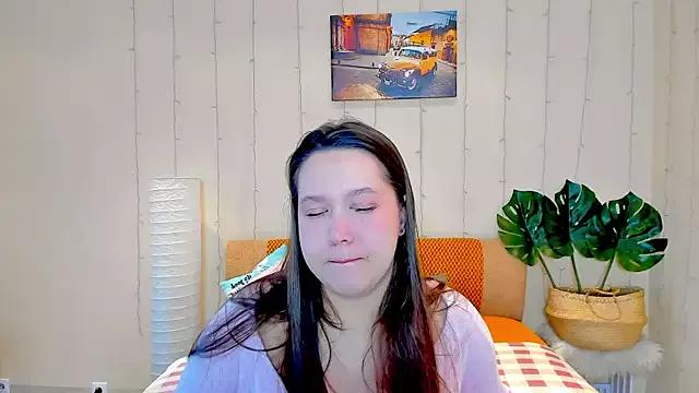 Mira_Karter from StripChat is Freechat