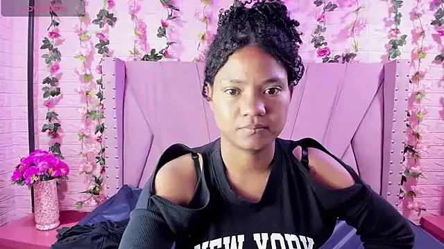 Mirabella_19 from StripChat is Freechat