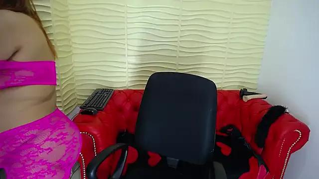 Girls: discover live performances with matured cam models, from teasing to fixations, in a variety of stunning live sex cams.