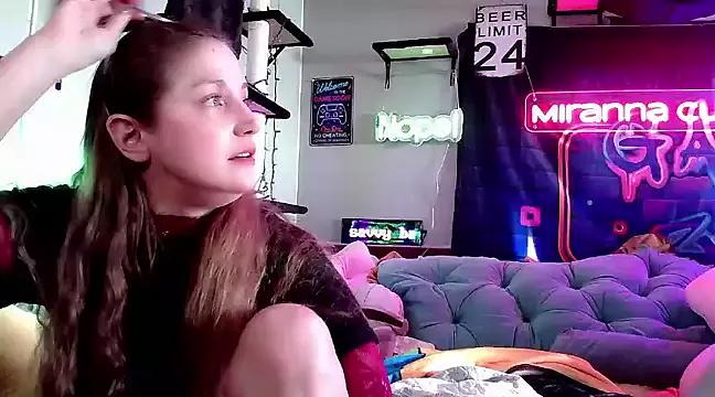 Girls: discover live performances with matured cam models, from teasing to fixations, in a variety of stunning live sex cams.