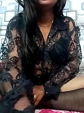 Girls: discover live performances with matured cam models, from teasing to fixations, in a variety of stunning live sex cams.