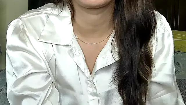 MIss-Naina from StripChat is Freechat