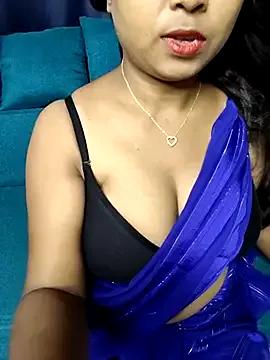 Miss-oly from StripChat