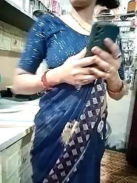 Miss-priya24 from StripChat