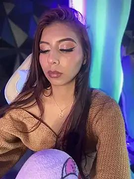 Girls: discover live performances with matured cam models, from teasing to fixations, in a variety of stunning live sex cams.