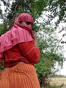 Miss_Ayesha from StripChat is Freechat