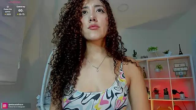 Girls: discover live performances with matured cam models, from teasing to fixations, in a variety of stunning live sex cams.