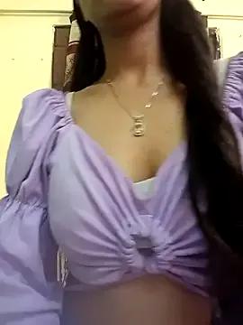Girls: discover live performances with matured cam models, from teasing to fixations, in a variety of stunning live sex cams.