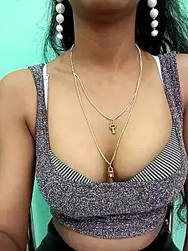 Girls: discover live performances with matured cam models, from teasing to fixations, in a variety of stunning live sex cams.