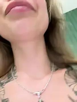Girls: discover live performances with matured cam models, from teasing to fixations, in a variety of stunning live sex cams.