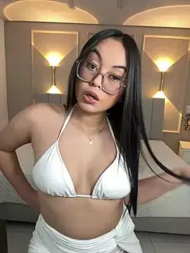 Girls: discover live performances with matured cam models, from teasing to fixations, in a variety of stunning live sex cams.