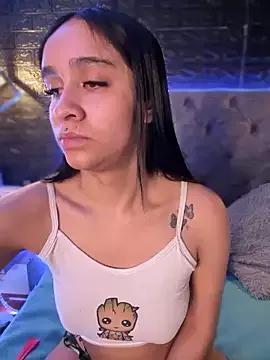 Girls: discover live performances with matured cam models, from teasing to fixations, in a variety of stunning live sex cams.