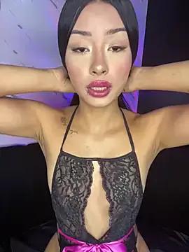Girls: discover live performances with matured cam models, from teasing to fixations, in a variety of stunning live sex cams.