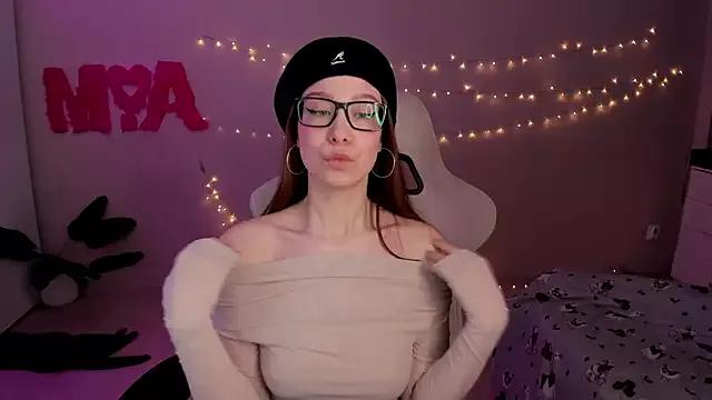 Girls: discover live performances with matured cam models, from teasing to fixations, in a variety of stunning live sex cams.