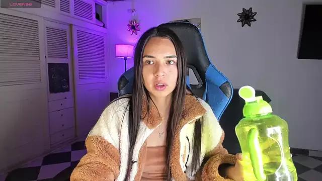 Miss_Nicole from StripChat