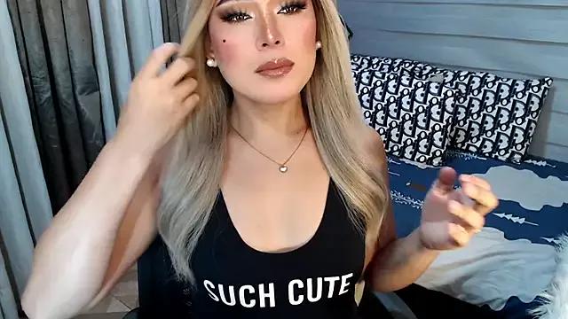Missavacroft from StripChat