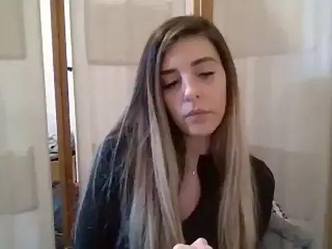 MissBella131 from StripChat