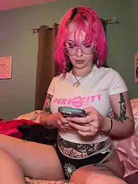 MissRomero from StripChat is Freechat