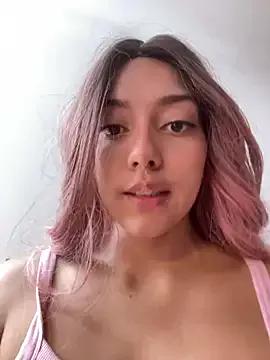 Girls: discover live performances with matured cam models, from teasing to fixations, in a variety of stunning live sex cams.