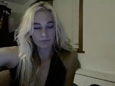 missymilf from StripChat