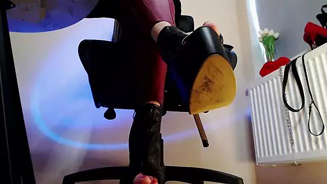 Mistress__Alice_ from StripChat is Freechat