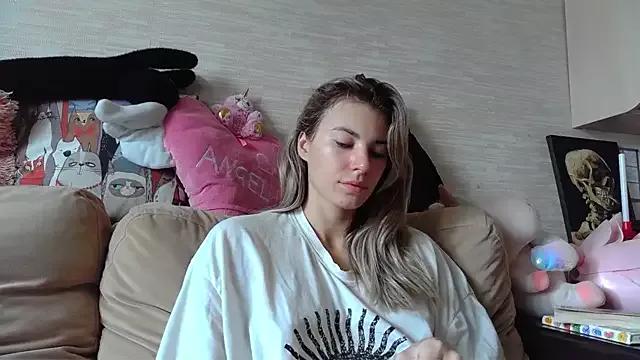 mistress_lia_ from StripChat is Freechat
