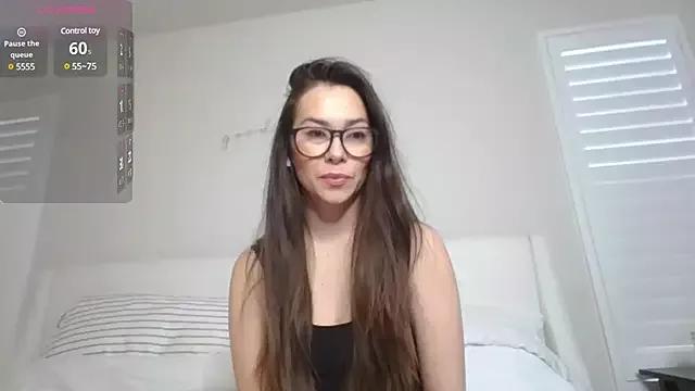 Girls: discover live performances with matured cam models, from teasing to fixations, in a variety of stunning live sex cams.