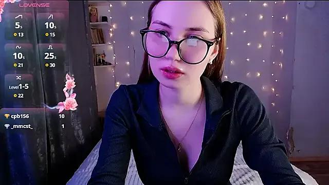 Girls: discover live performances with matured cam models, from teasing to fixations, in a variety of stunning live sex cams.