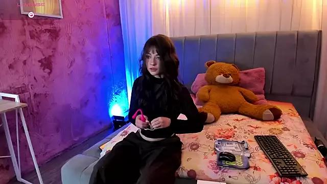 Girls: discover live performances with matured cam models, from teasing to fixations, in a variety of stunning live sex cams.