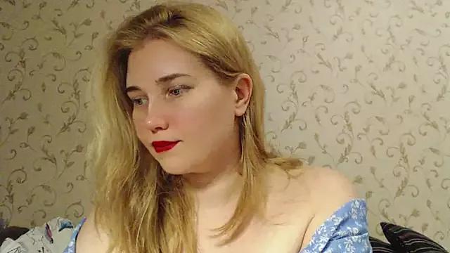 mmmPinUpGirl from StripChat is Freechat