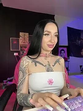 Molly__Moon from StripChat is Freechat