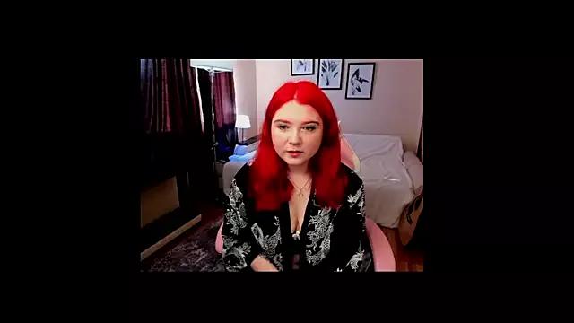 MollyBeamm from StripChat is Freechat
