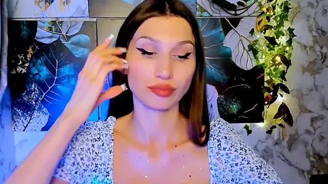 Girls: discover live performances with matured cam models, from teasing to fixations, in a variety of stunning live sex cams.