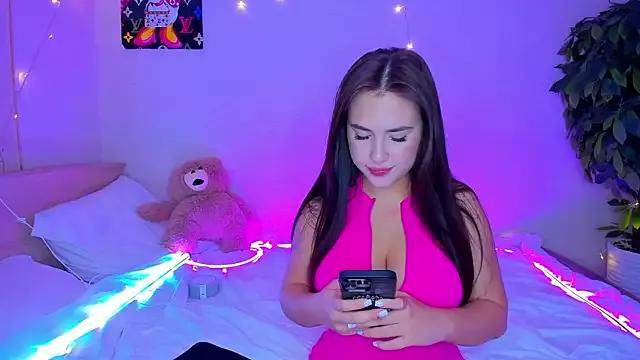 Girls: discover live performances with matured cam models, from teasing to fixations, in a variety of stunning live sex cams.
