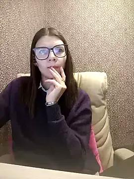MollyLollipop from StripChat