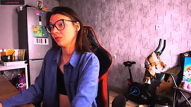 MollyLollipop from StripChat