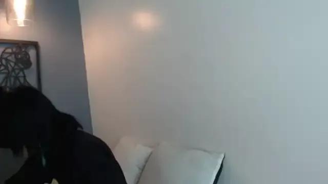 MollySkinny from StripChat