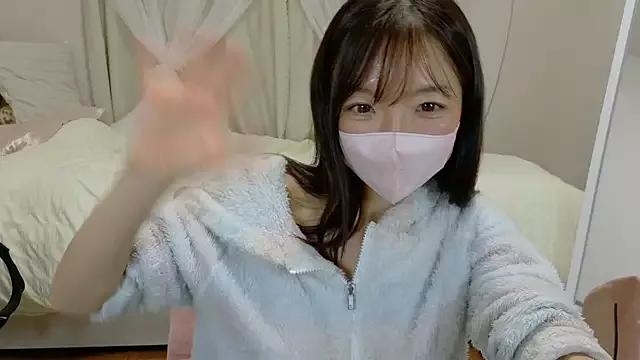 momochan88 from StripChat