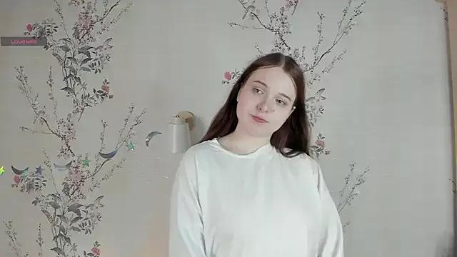 MonaAston from StripChat is Freechat